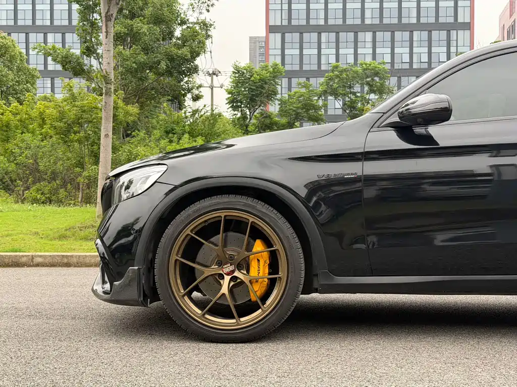 Mercedes-Benz GLC Coupe AMG 2017 — фото 9