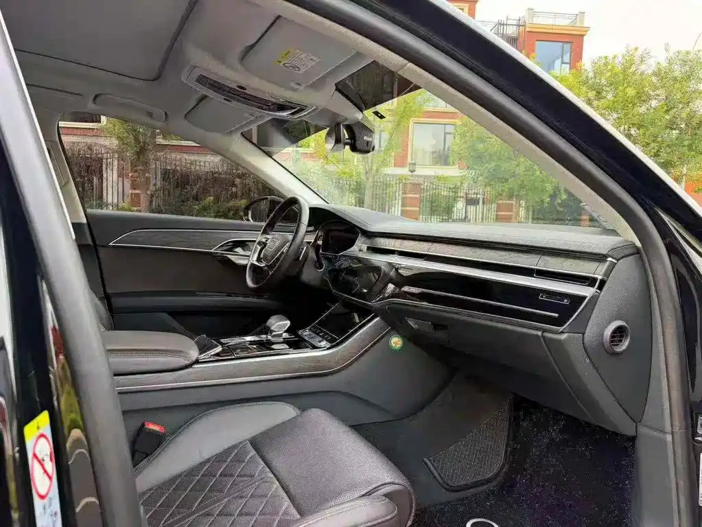 Audi A8 2021