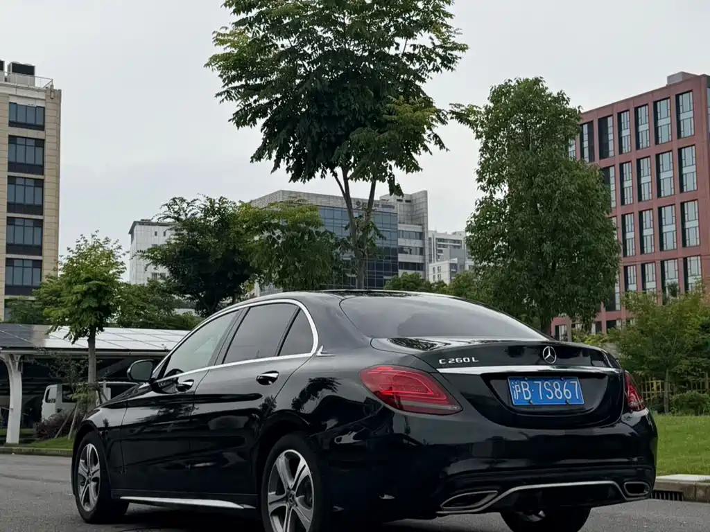Mercedes-Benz C-Class 2020