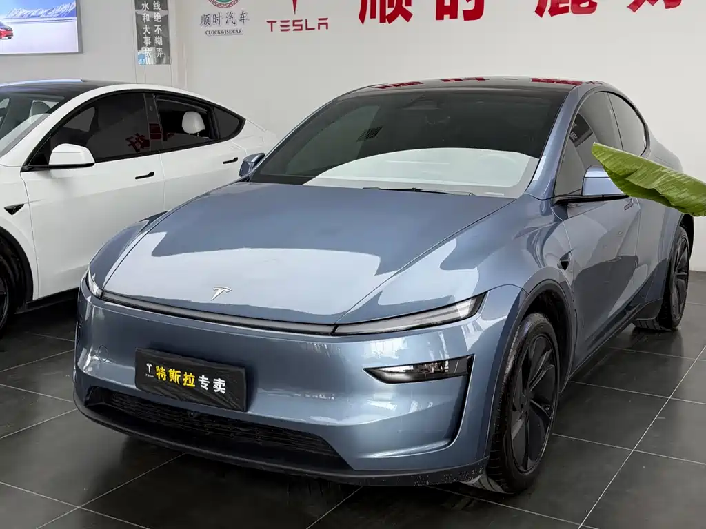 Tesla Model Y 2026
