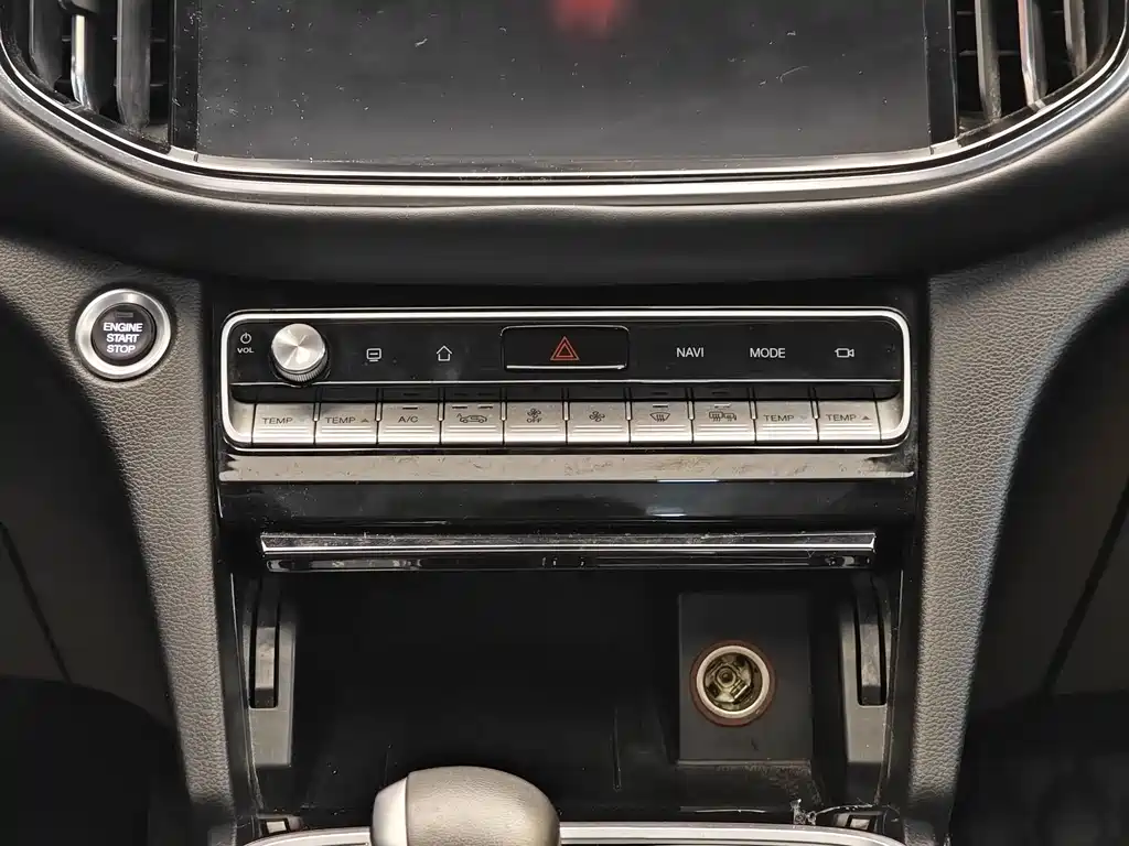 GAC Motor Trumpchi GS8 2020 — фото 16