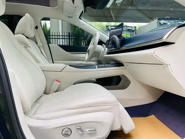 Buick Zhijing L7 2025