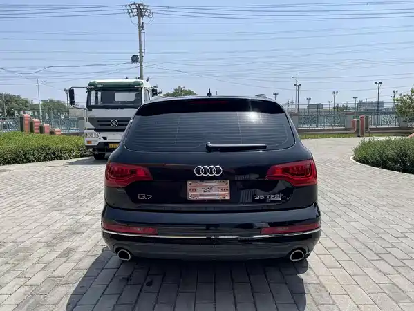 Audi Q7 2012