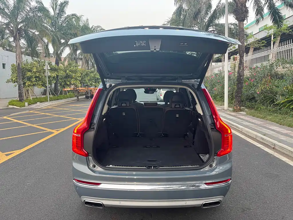 Volvo XC90 2020 — фото 20