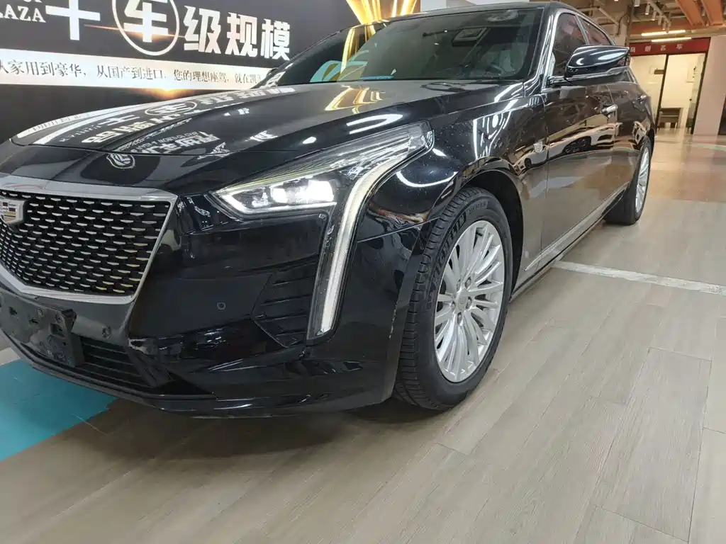 Cadillac CT6 2021 — фото 1
