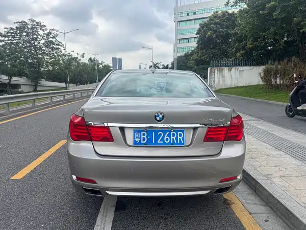 BMW 7 Series 2009