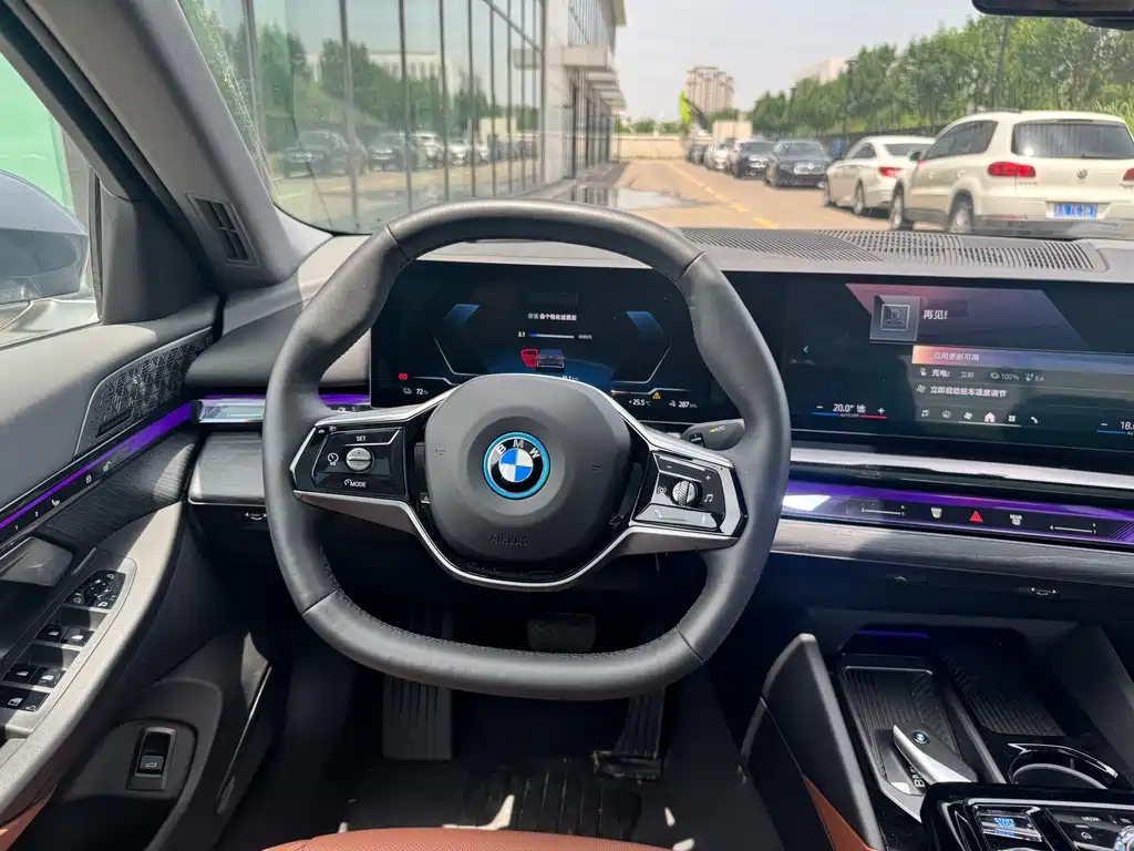 BMW i5 — фото 15