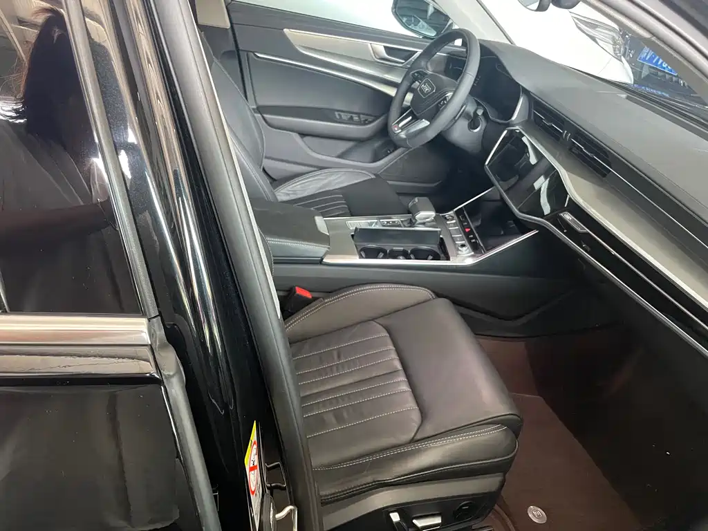 Audi A6L 2023 — фото 17