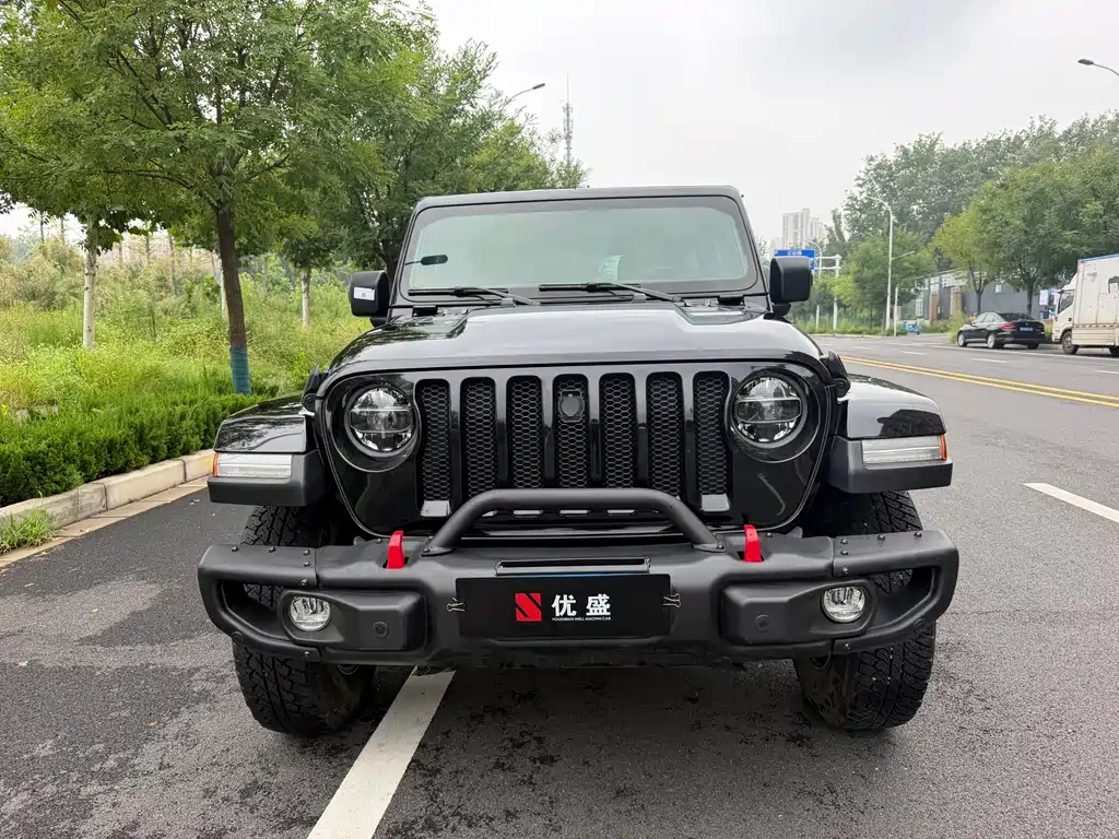 Jeep Wrangler 2021 — фото 2
