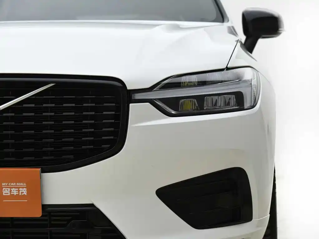 Volvo XC60 2021 — фото 14