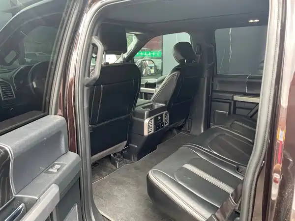 Ford F-150 Raptor 2018