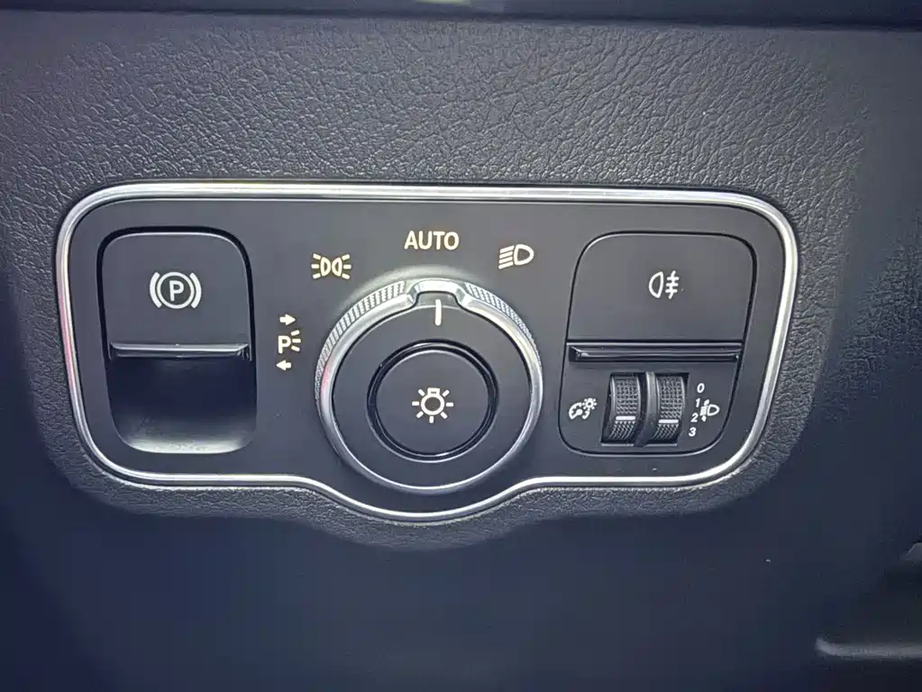 Mercedes-Benz GLB 2021 — фото 13