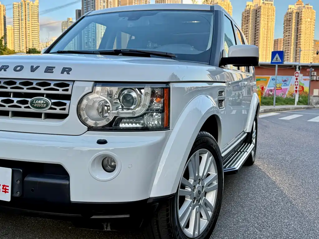 Land Rover Discovery 2011 — фото 17