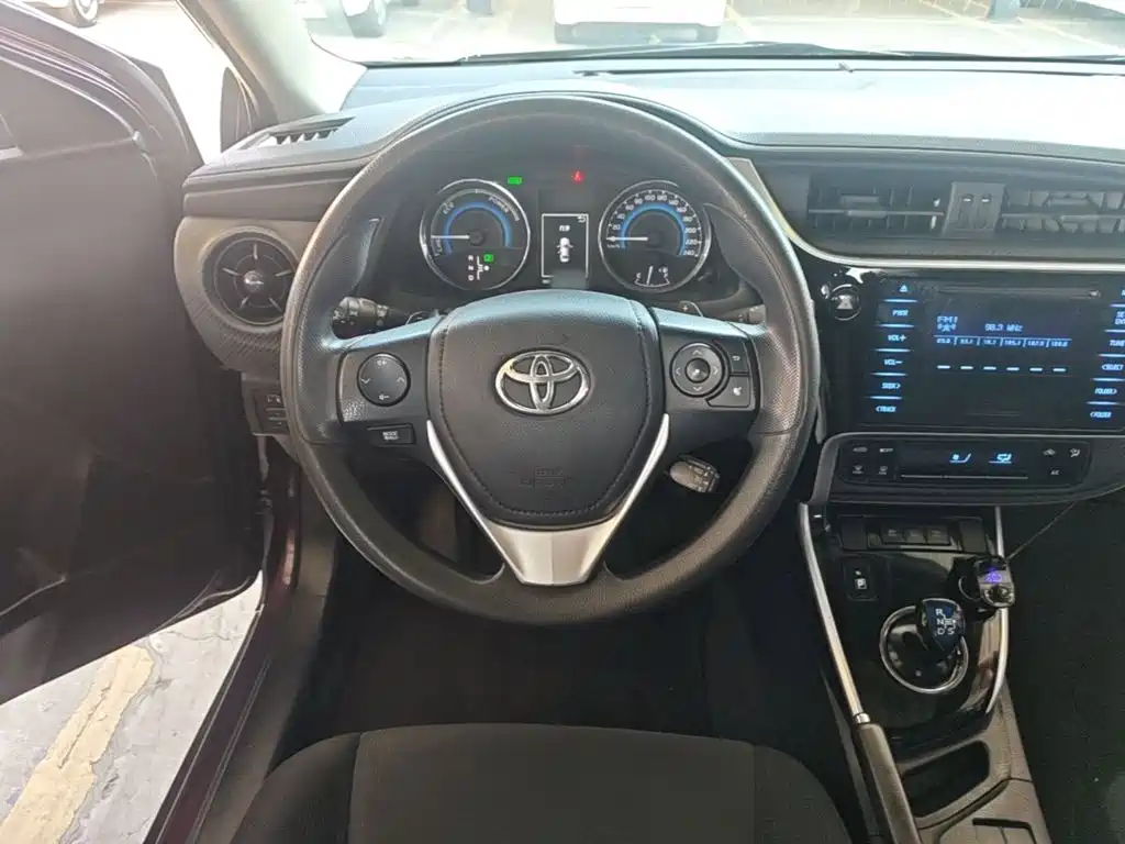 Toyota Levin 2017 — фото 11