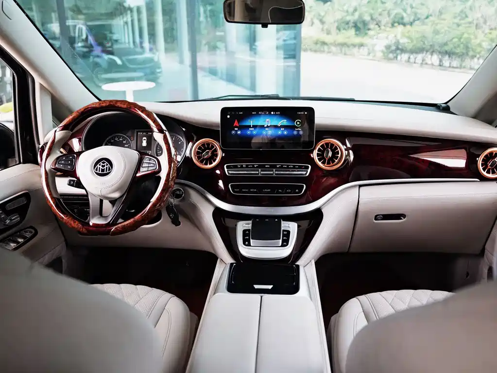 Mercedes-Benz Vito 2022 — фото 11