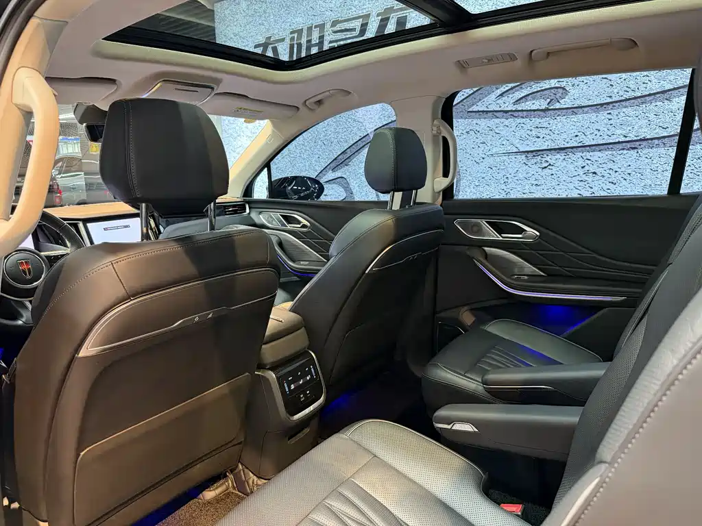 Hongqi HS7 PHEV 2024
