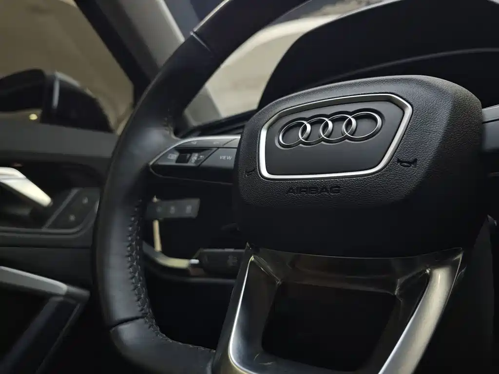 Audi Q3 2022 — фото 19