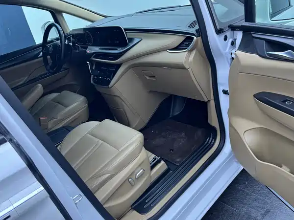 Buick GL8 2021