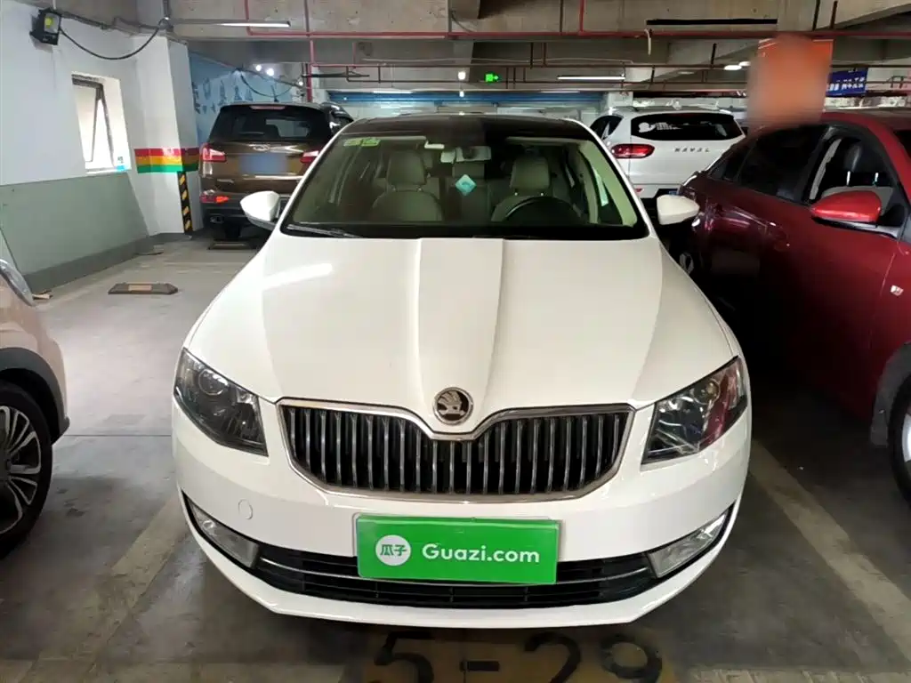Skoda Octavia 2015 — фото 3