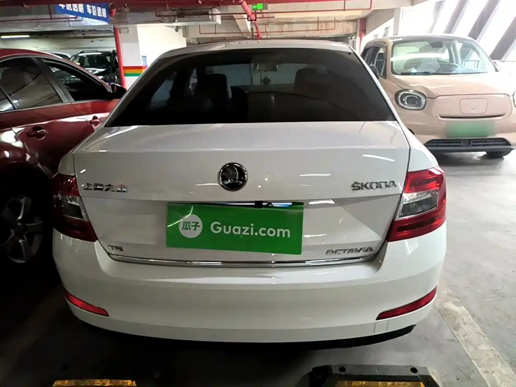 Skoda Octavia 2015 — фото 6