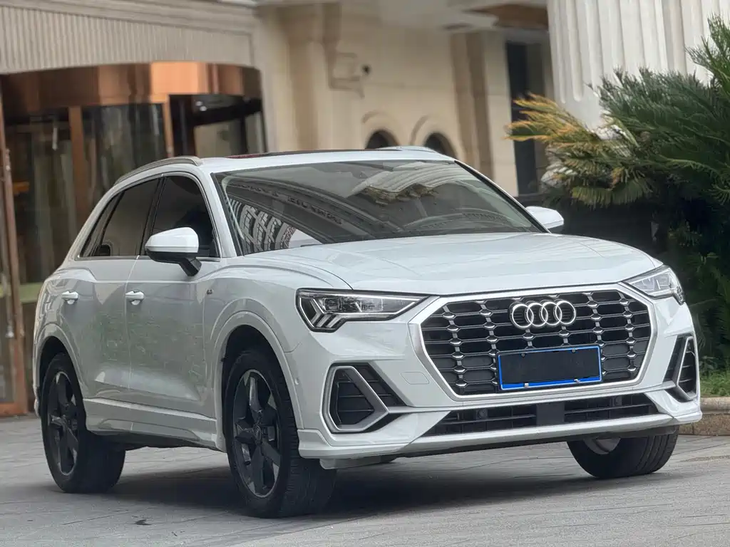 Audi Q3 2021