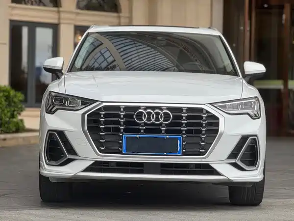 Audi Q3 2021