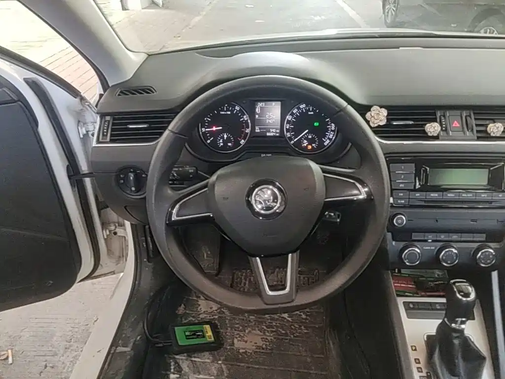 Skoda Octavia 2016 — фото 11