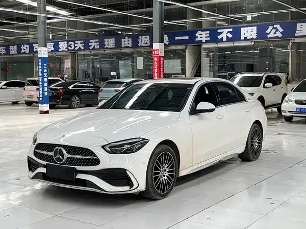 Mercedes-Benz C-Class 2024