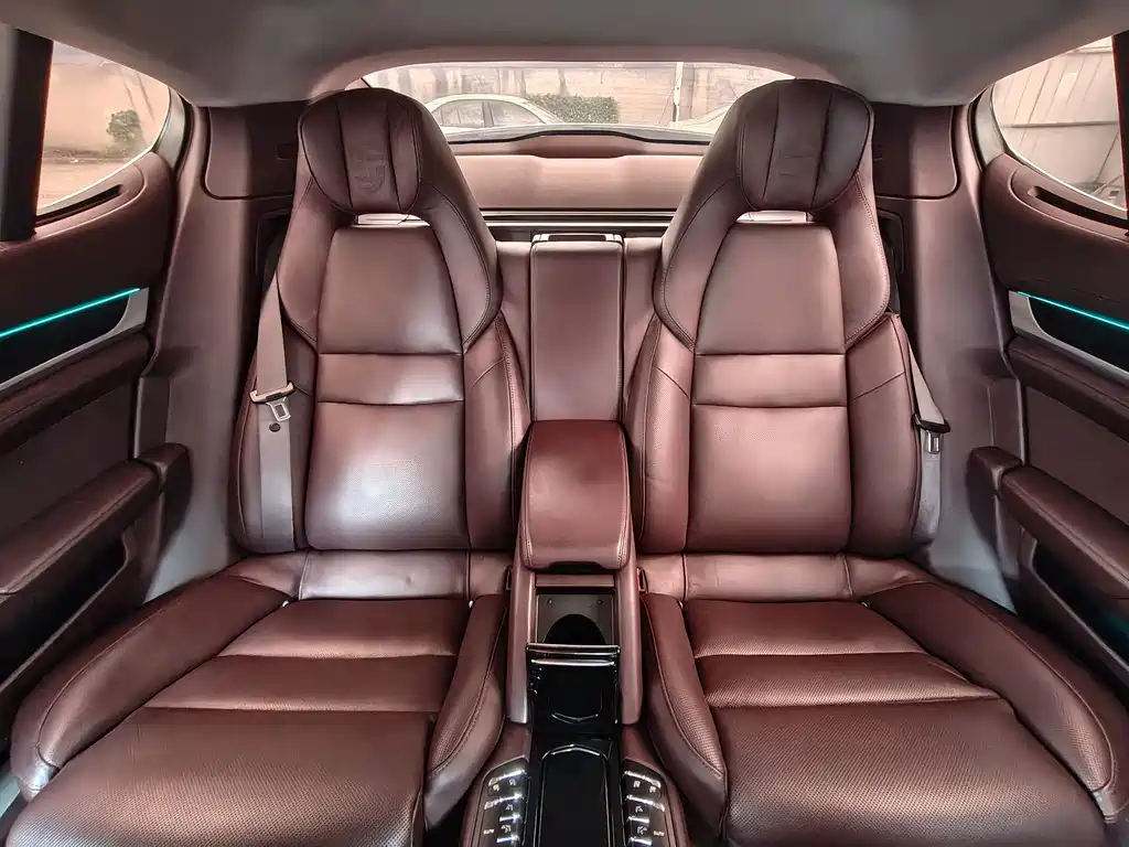 Porsche Panamera 2016 — фото 15