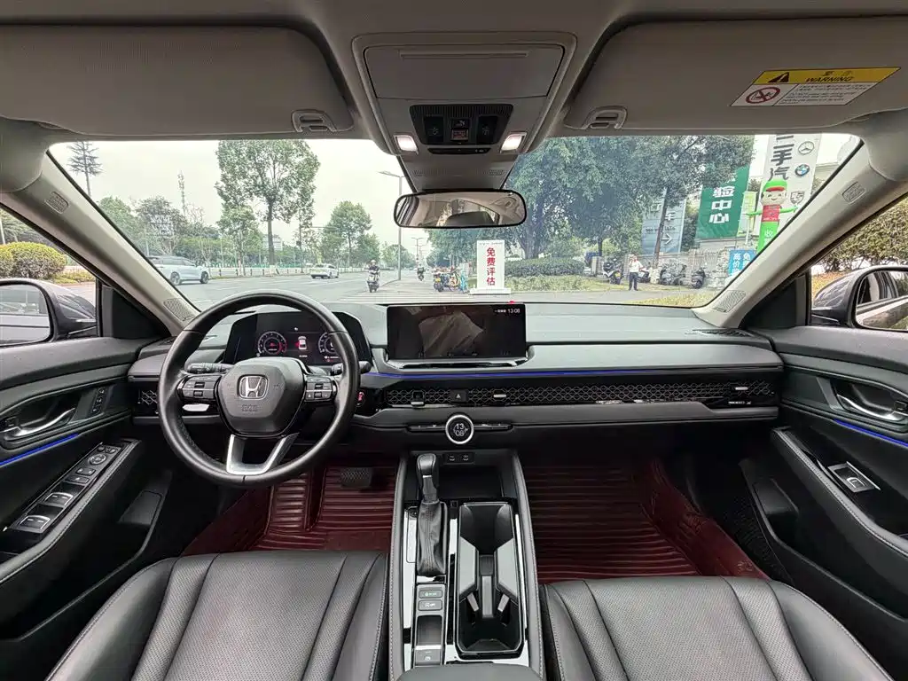 Honda Accord 2023 — фото 11