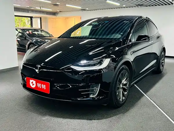 Tesla Model X 2018