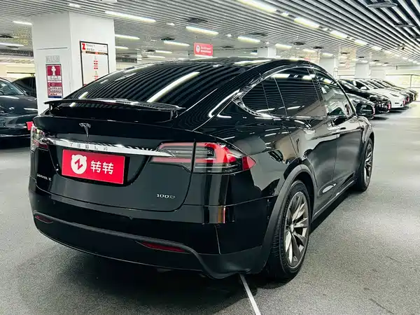 Tesla Model X 2018