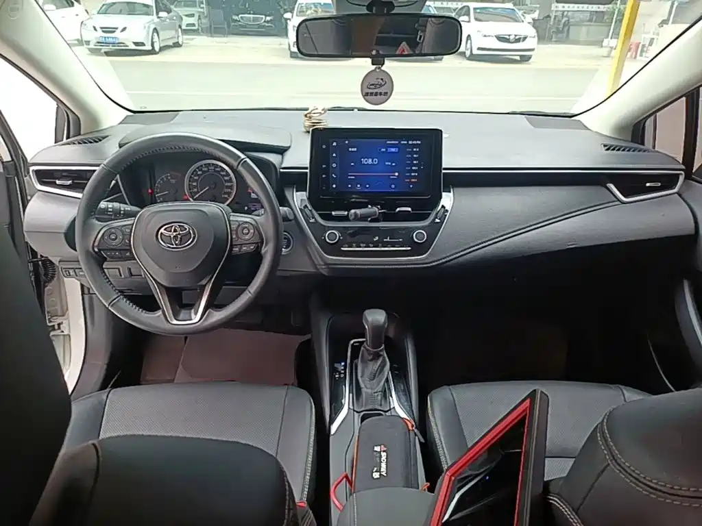 Toyota Corolla 2022 — фото 10