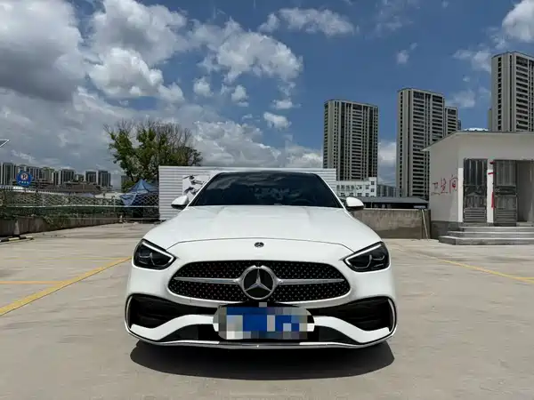 Mercedes-Benz C-Class 2025