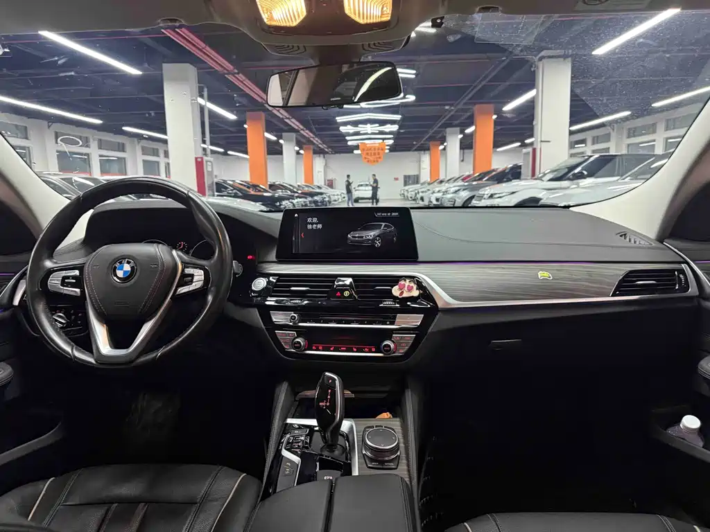 BMW 6 Series GT 2019 — фото 18