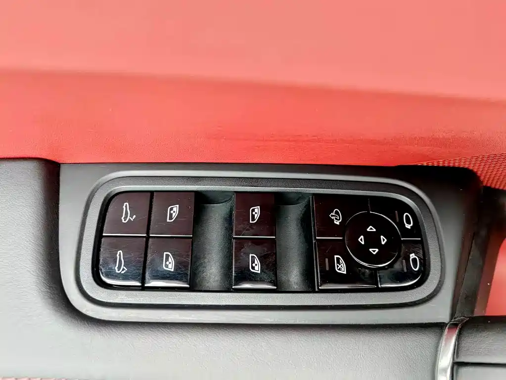 Porsche Cayenne 2020 — фото 18