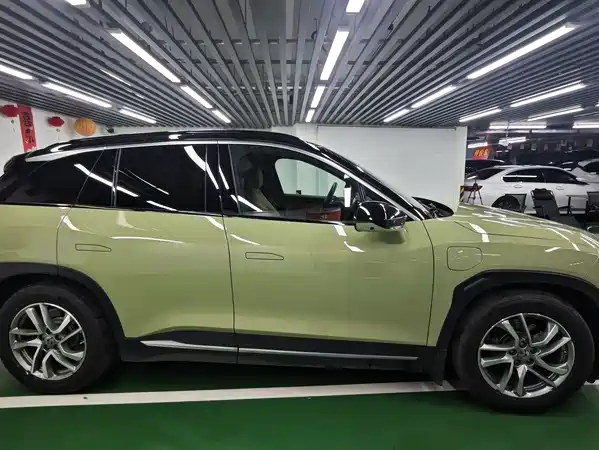 NIO ES6 2020