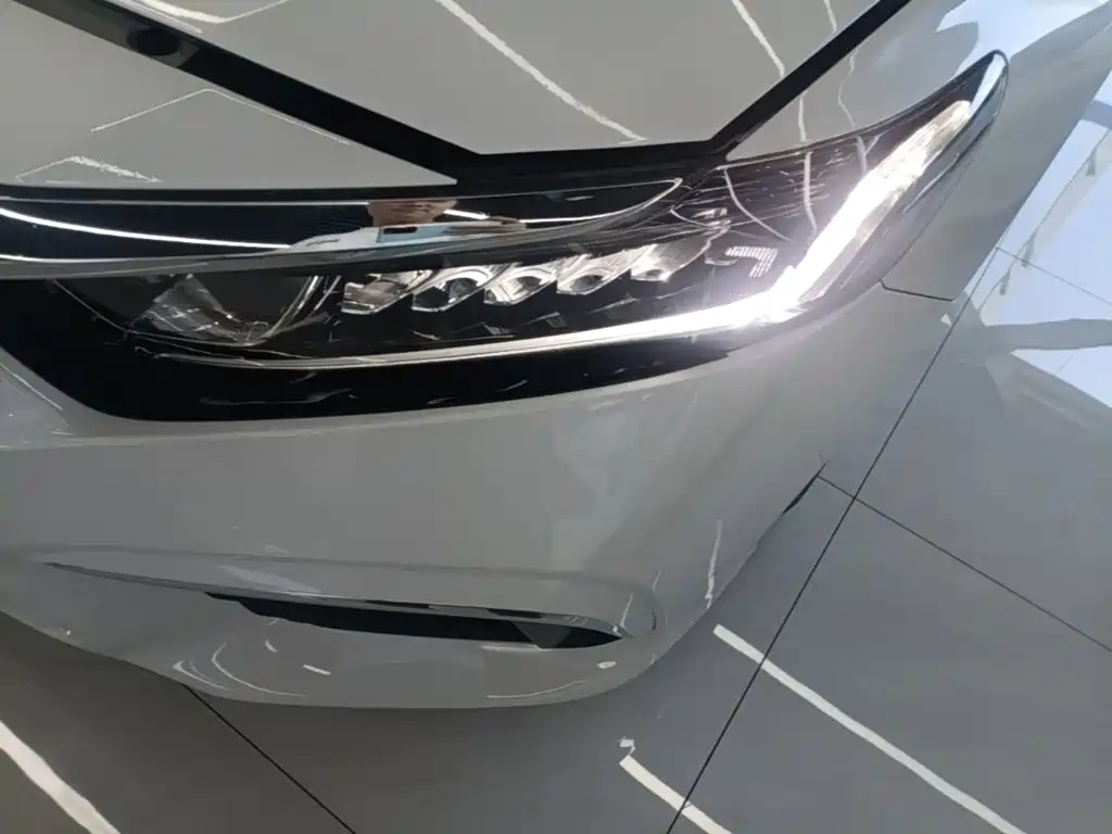 Honda Inspire 2021 — фото 24