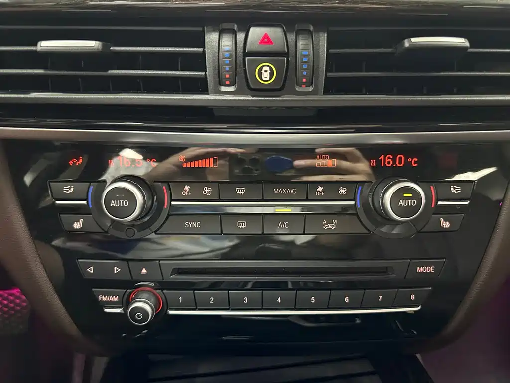 BMW X5 2014 — фото 16