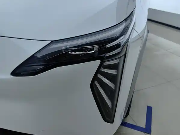Aion Y 2023