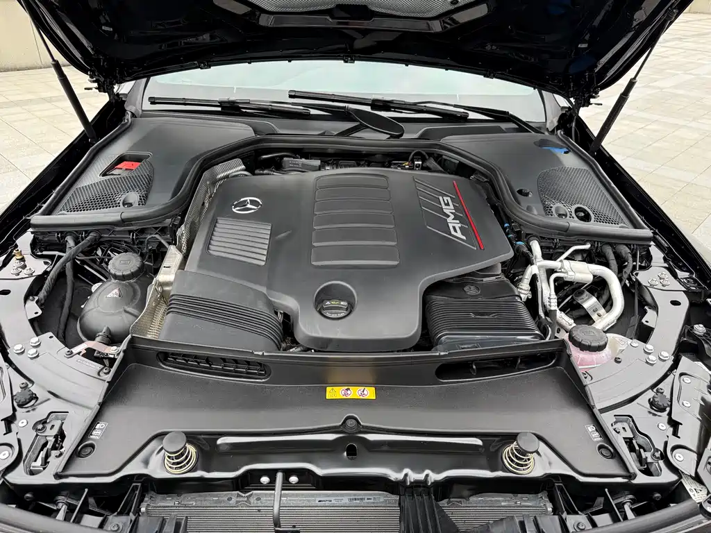Mercedes-Benz AMG GT 2026 — фото 4