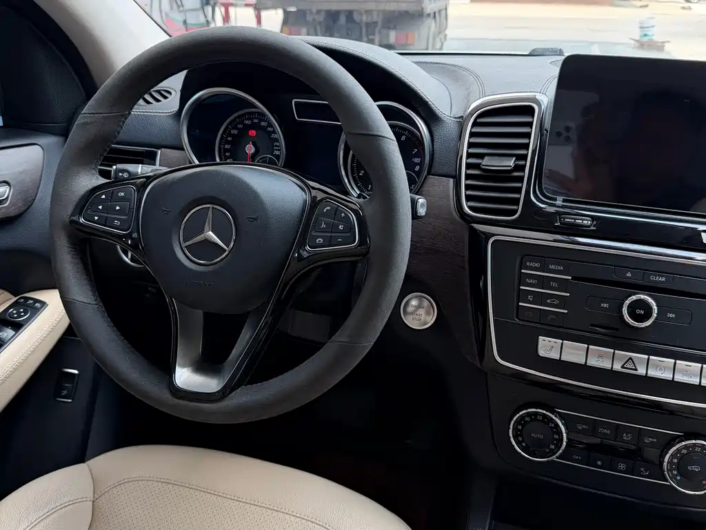 Mercedes-Benz GLE Coupe 2018 — фото 18