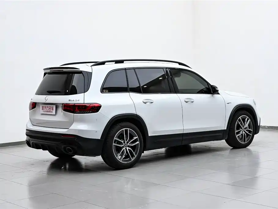 Mercedes-Benz GLB AMG 2023 — фото 7