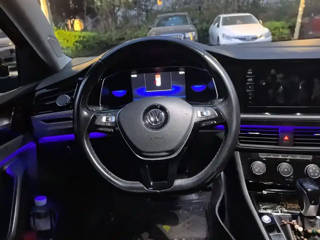 Volkswagen Sagitar 2021