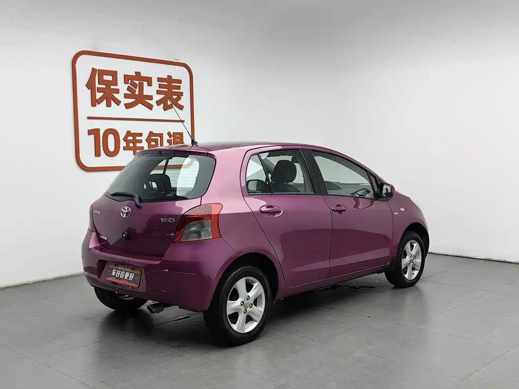 Toyota Yaris L 2010
