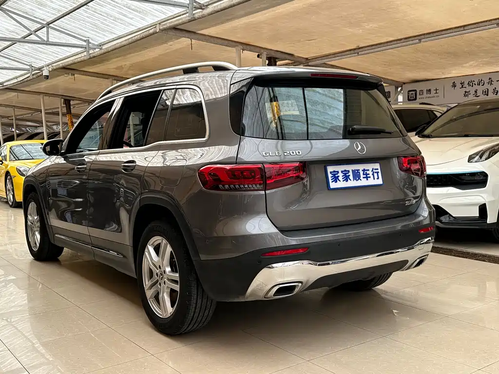 Mercedes-Benz GLB 2023 — фото 6
