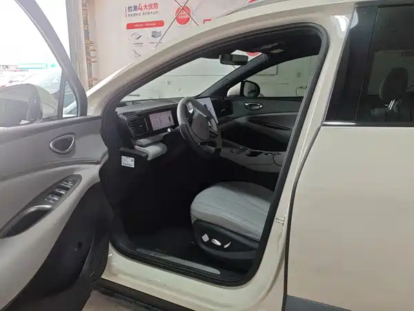 BYD Sealion 06 2025