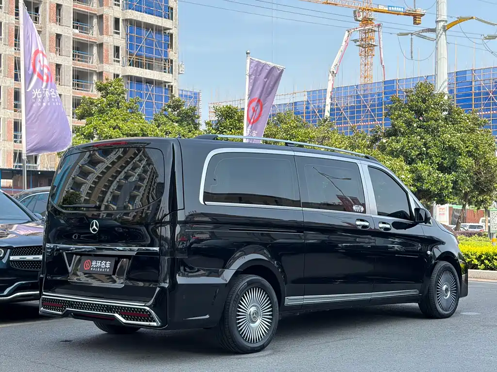 Mercedes-Benz Vito 2023 — фото 6