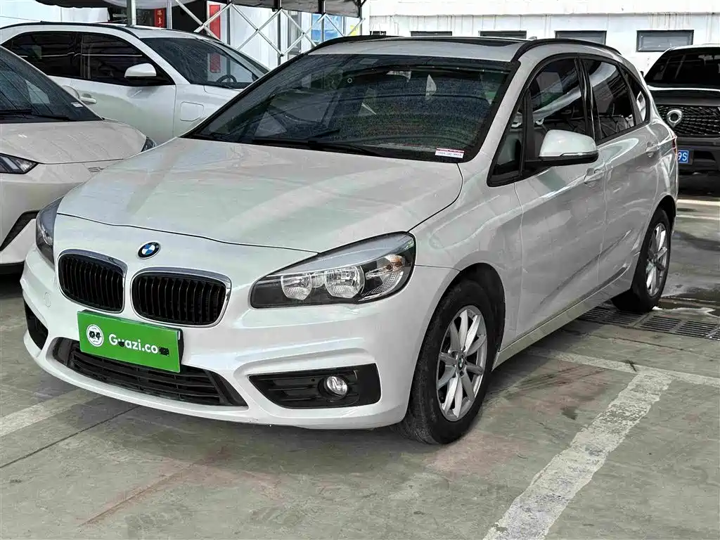 BMW 2 Series Station Wagon 2016