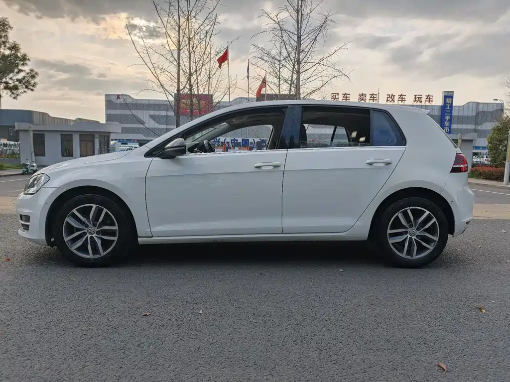 Volkswagen Golf 2016